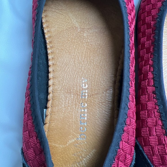 bernie Mev. Slip On Shoes, Size 8 to 8.5 - Picture 12 of 12